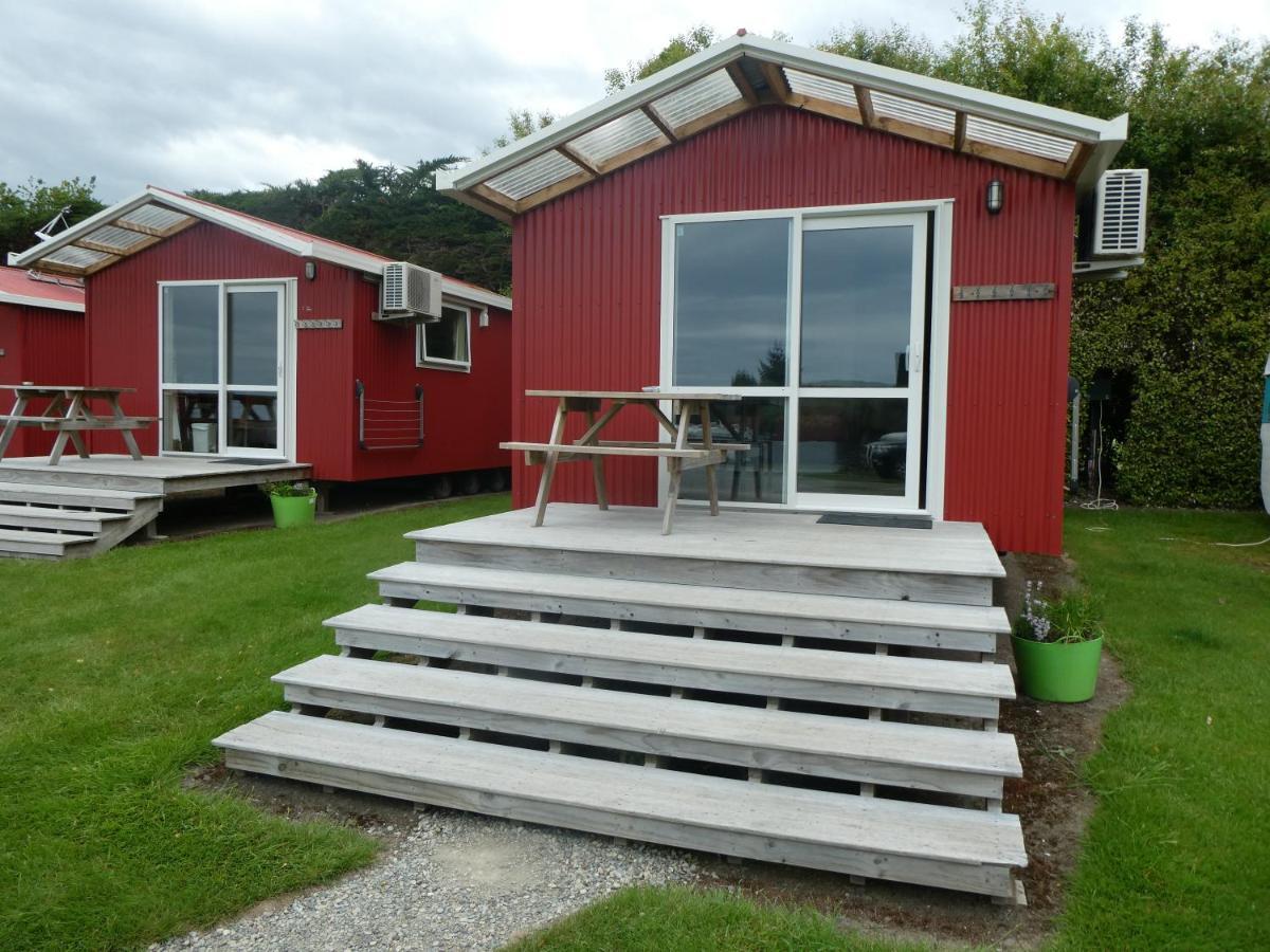 Motels By The Moeraki Boulders Holiday Park Hampden Kültér fotó